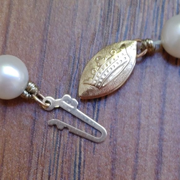 Vintage Estate Imperial Pearl 20" 6mm Genuine Pearl Necklace with 14k Gold Clasp - Picture 6 of 6